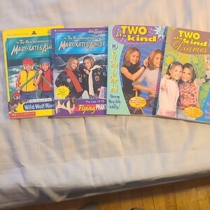 Scholastic Mary-Kate & Ashley Adventure Book Collection
